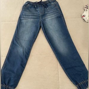 NWOT WOMEN FASHIONOVA JOGGER JEANS